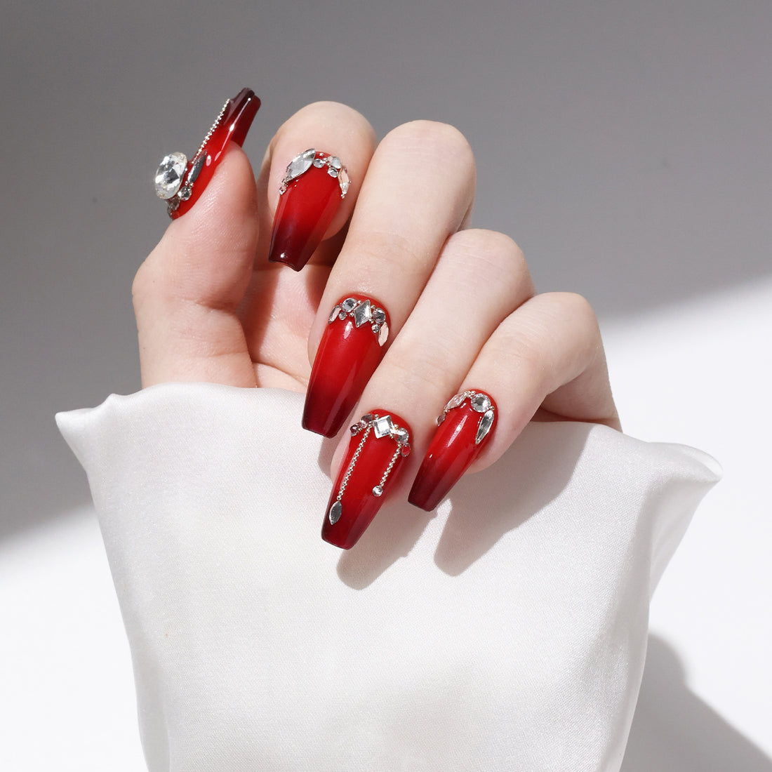 Coffin-Shaped Red Marble Full Swarovski Crystals Decor False Nails Handmade Press-On Nails With 3 Sizes