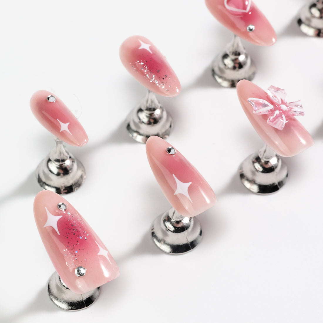 Handmade Almond-Shaped Nail Art Sweet Blush 3D Hand-Painted Heart Bow Design Press On Nails