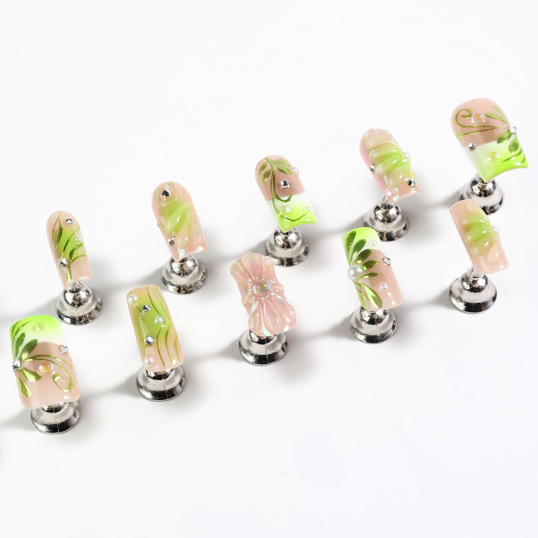 Medium Square-Shaped Floral Pattern Green Halo Dyeing Presenting The Texture Of Oil Painting 3D Pearl Rhinestone Decor Press On Nail