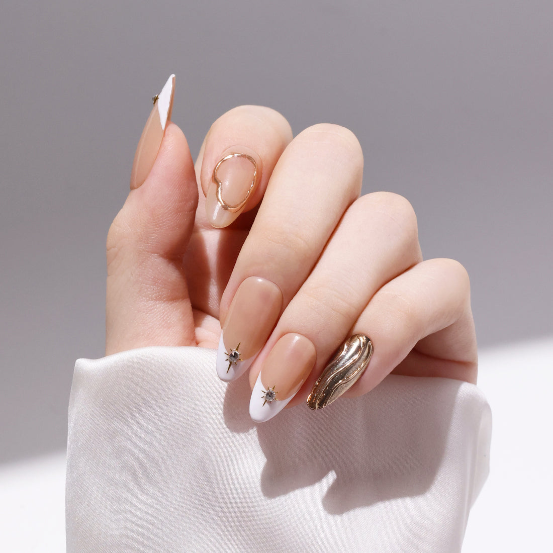 10Pcs Medium-Length Almond-Shaped 3D Gold Edge French Press on Nails For Daily Wear